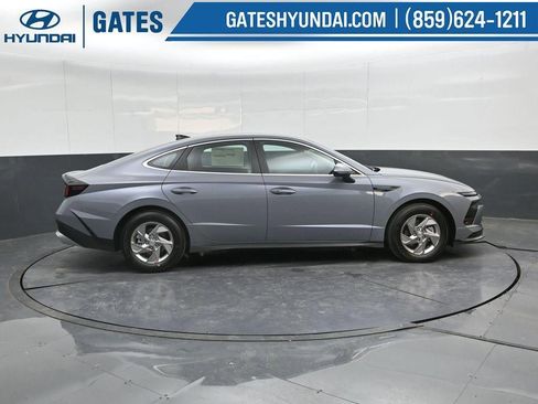 New 2026 Hyundai Sonata SE image 3