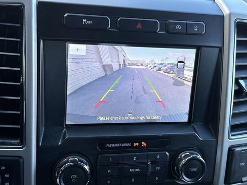 Used 2020 Ford F150 Lariat image 18