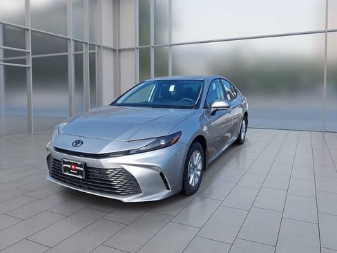 New 2026 Toyota Camry LE image 4