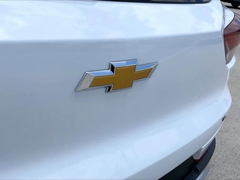 Certified 2025 Chevrolet TrailBlazer LT FWD image 30