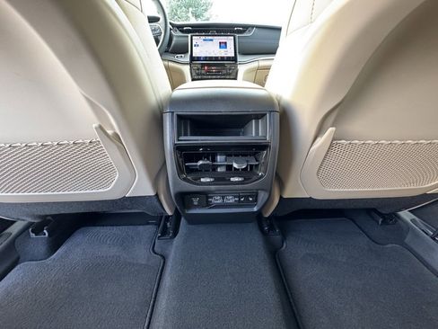 Used 2024 Jeep Grand Cherokee Limited w/ Trailer Tow Package image 15