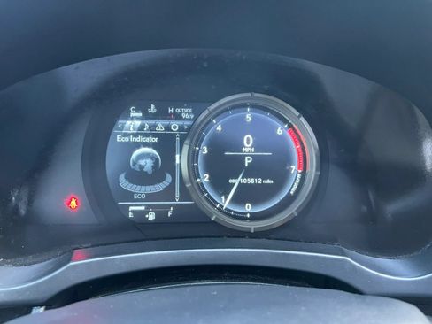 Used 2016 Lexus IS 200t w/ F Sport Package RWD image 19