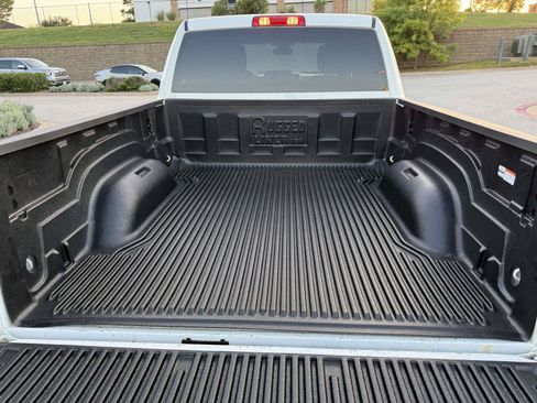 Used 2024 RAM 2500 Big Horn AWD/4WD image 10
