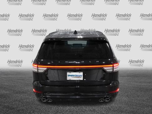 Used 2025 Lincoln Aviator AWD w/ Jet Appearance Package image 8