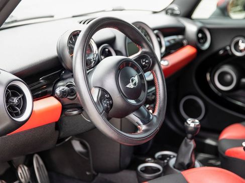Used 2012 MINI Cooper John Cooper Works w/ Technology Pkg FWD image 20