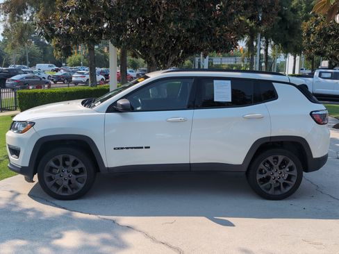 Used 2021 Jeep Compass Latitude AWD/4WD image 7