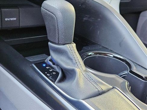 Used 2020 Toyota Camry LE image 13