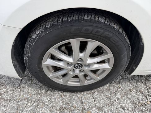 Used 2014 MAZDA MAZDA3 i Grand Touring FWD image 8