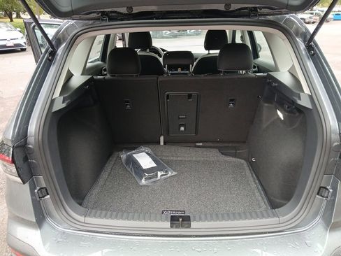 New 2025 Volkswagen Taos S image 21