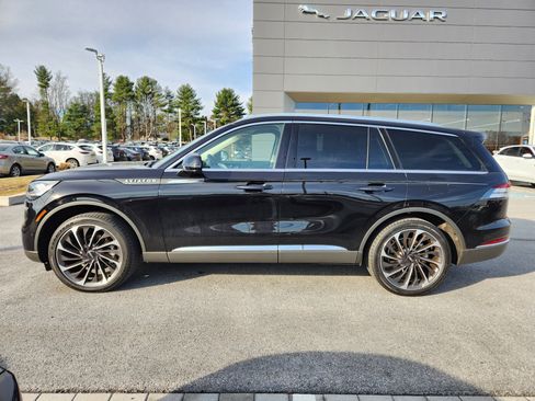 Used 2024 Lincoln Aviator Reserve w/ Equipment Group 201A image 5
