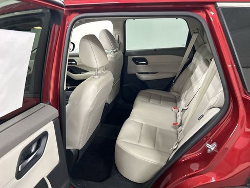 Used 2023 Nissan Rogue SV w/ SV Premium B Package image 20