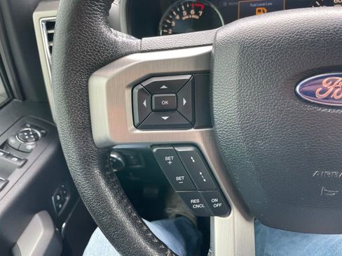 Used 2016 Ford F150 Platinum w/ Equipment Group 701A Luxury image 24