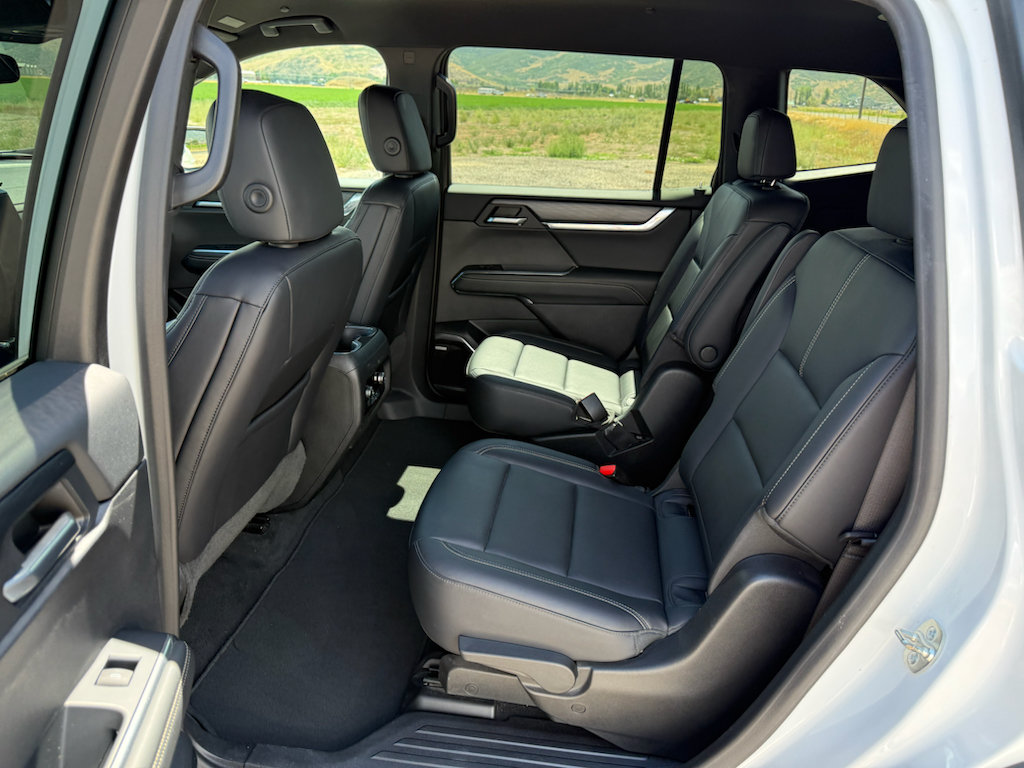 Used 2024 GMC Acadia Elevation AWD/4WD image 26