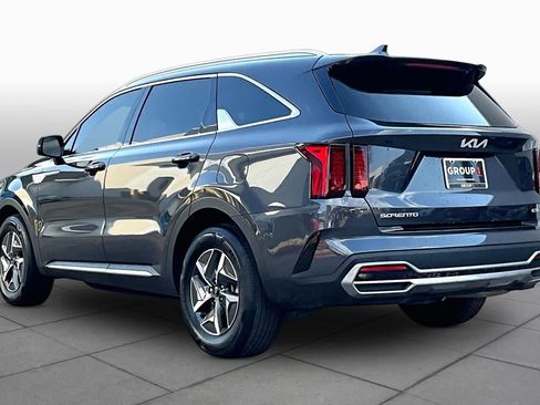 Used 2023 Kia Sorento EX FWD image 12