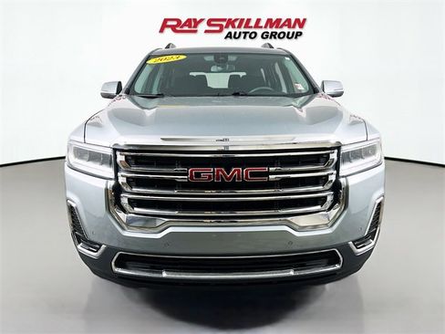 Used 2023 GMC Acadia SLE w/ Driver Convenience Package image 2