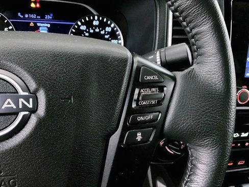 Used 2024 Nissan Frontier SV w/ SV Convenience Package image 18