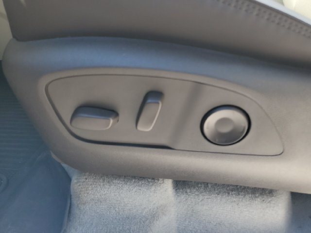Used 2024 GMC Acadia Denali FWD image 26