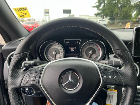Used 2014 Mercedes-Benz CLA 250 CLA 250 image 27