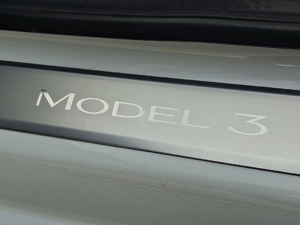 Used 2020 Tesla Model 3 Long Range AWD/4WD image 30