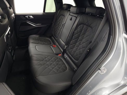 Used 2026 BMW X5 xDrive40i w/ M Sport Package AWD/4WD image 32