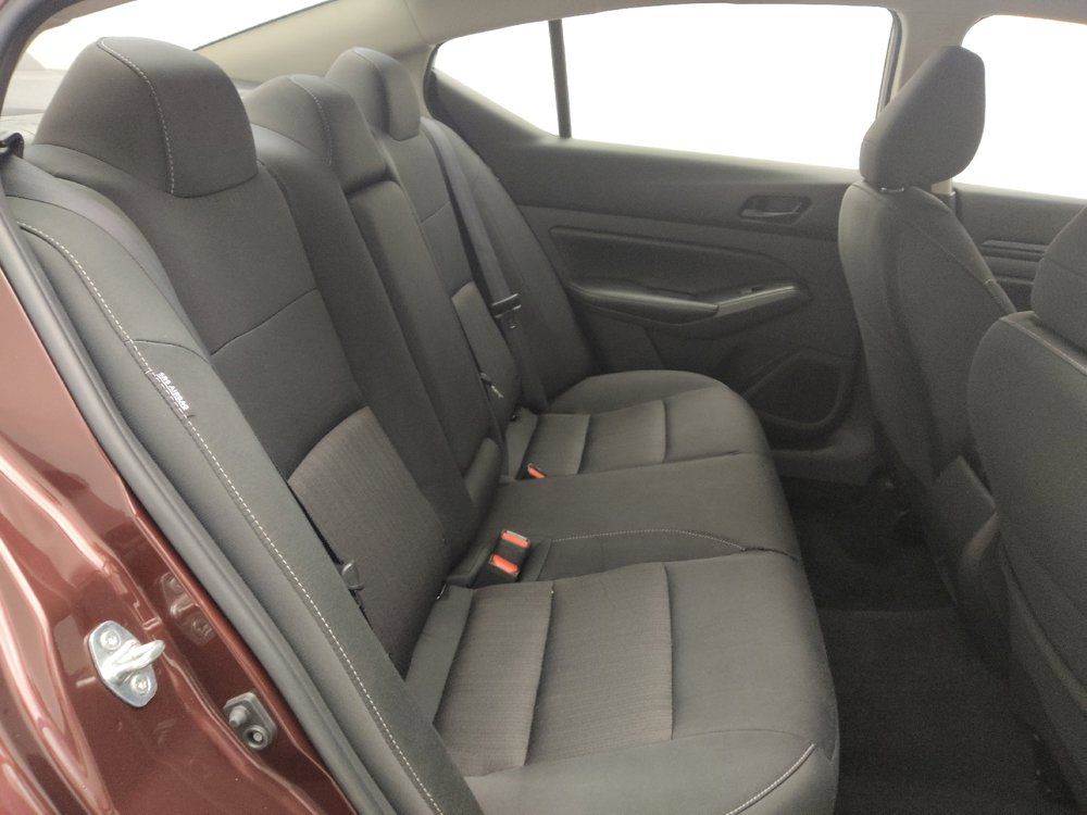 Used 2025 Nissan Altima 2.5 SV FWD image 19