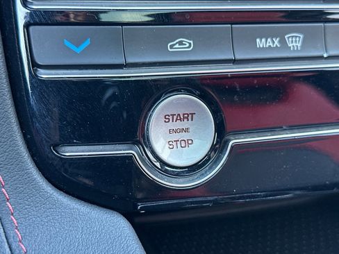 Used 2019 Jaguar F-PACE S image 35