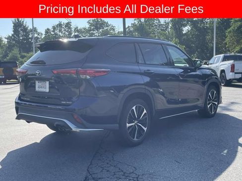 Used 2022 Toyota Highlander XSE AWD/4WD image 5