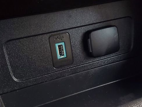 Used 2019 Ford Escape SE image 20