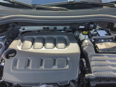 New 2026 Volkswagen Tiguan SE R-Line image 21