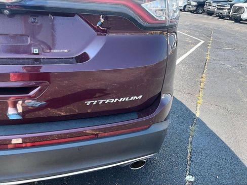 Used 2017 Ford Edge Titanium w/ Equipment Group 301A FWD image 7