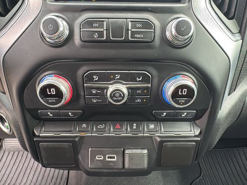 Used 2021 GMC Sierra 1500 Elevation image 19