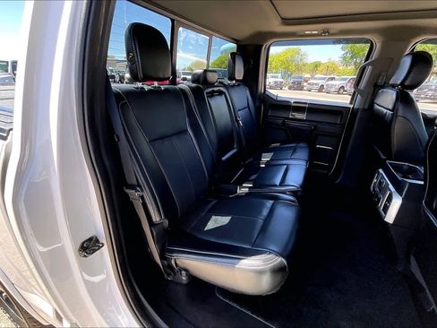 Used 2019 Ford F150 Lariat w/ Equipment Group 502A Luxury image 20