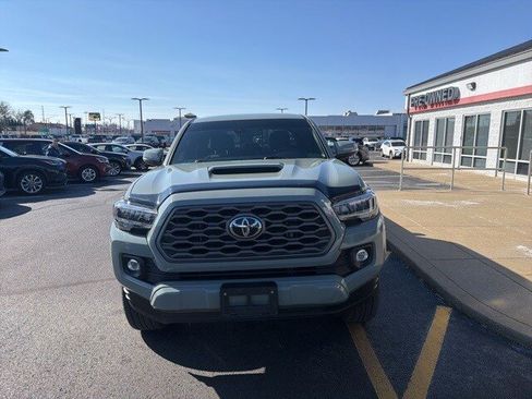 Certified 2023 Toyota Tacoma TRD Sport w/ Technology Package image 9