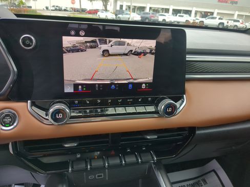 Used 2023 GMC Canyon AT4 w/ AT4 Premium Package image 22