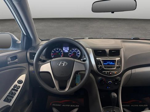 Used 2016 Hyundai Accent SE FWD image 25