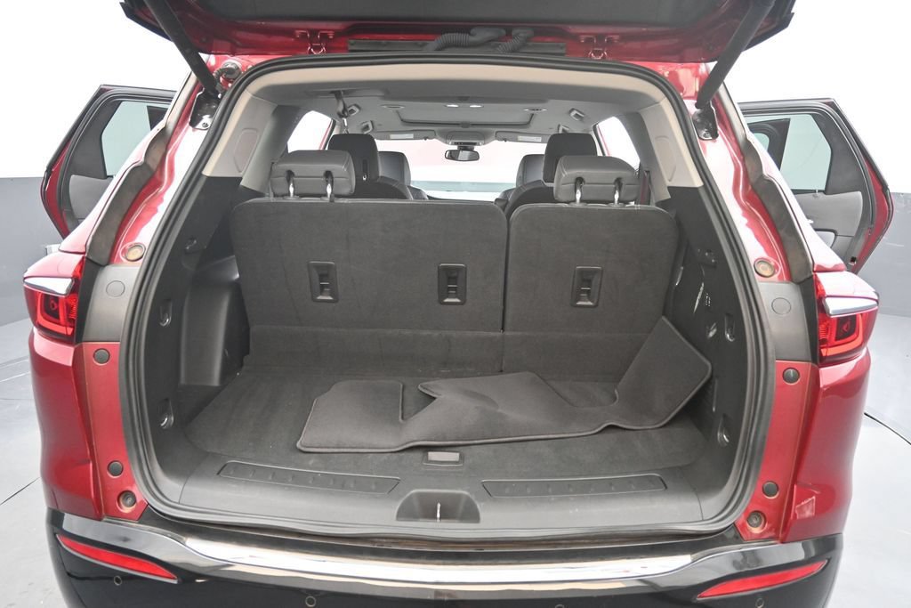Used 2018 Buick Enclave Premium w/ LPO, Hit The Road Package FWD image 28