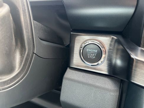 Used 2023 Ford F450 Lariat w/ FX4 Off-Road Package AWD/4WD image 23