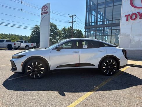 New 2026 Toyota Crown Platinum AWD/4WD image 2