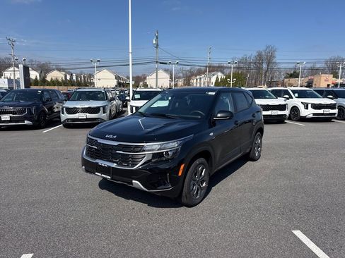 New 2026 Kia Seltos LX AWD/4WD image 1