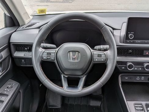 Used 2025 Honda CR-V EX image 12