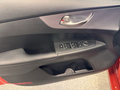 Certified 2022 Kia Forte LXS image 21