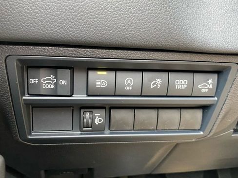 New 2026 Toyota Corolla SE image 25