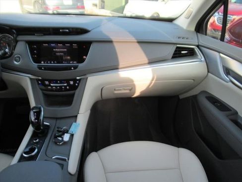 Certified 2025 Cadillac XT5 Premium Luxury w/ Technology Package image 15