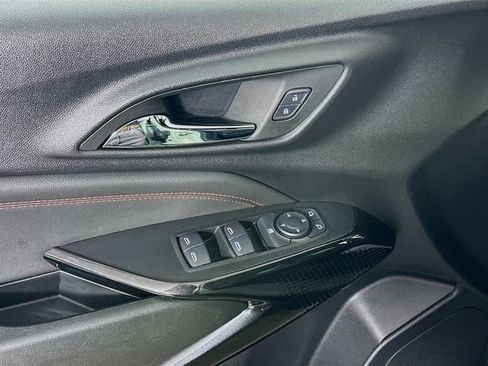 Used 2024 Chevrolet Trax RS image 18