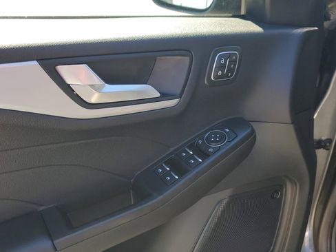 Certified 2025 Ford Escape Platinum w/ Premium Technology Package image 20