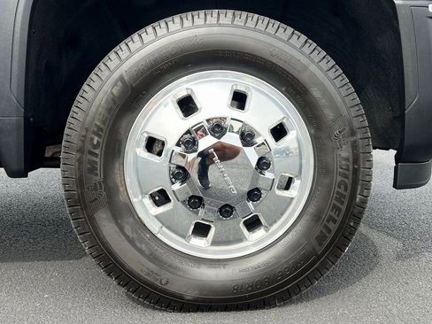 Used 2024 GMC Sierra 3500 Denali Ultimate image 19