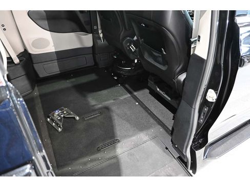 Used 2022 Chrysler Pacifica Touring-L FWD image 19
