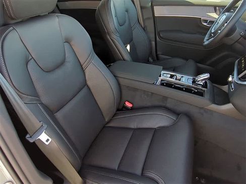 New 2026 Volvo XC90 B6 Ultra image 21