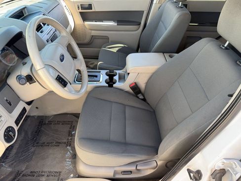 Used 2009 Ford Escape 2WD Hybrid image 5