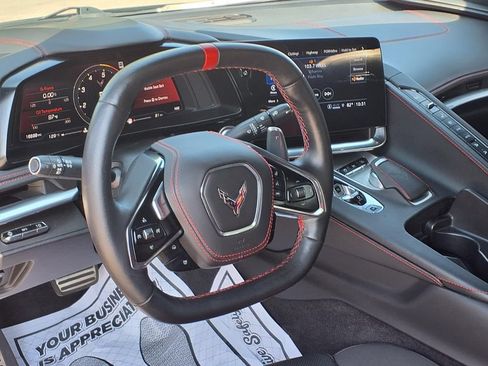 Used 2022 Chevrolet Corvette Stingray Premium Conv w/ Z51 Performance Package RWD image 15